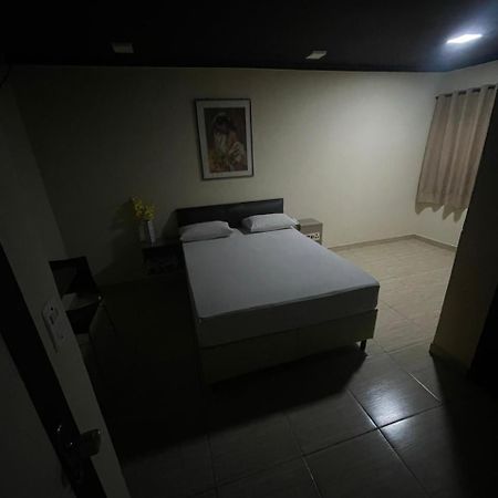 Light Motel - 24 Horas Гуарульюс Екстер'єр фото